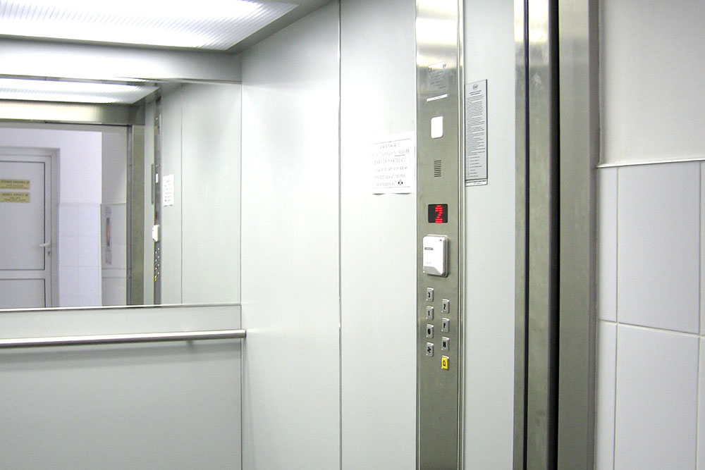 UVECO - Aplicatii modul pentru decontaminarea aerului din cabina ascensoarelor